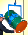 Below hook drum handler to lift and manually pour drum within reach