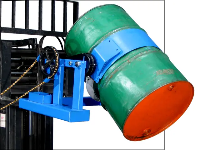 Forklift Attachment with Spark Reistant Part to lift and pour drum
