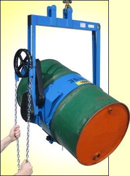 Heavy-duty below-hook drum carrier with 3-piece drum holder