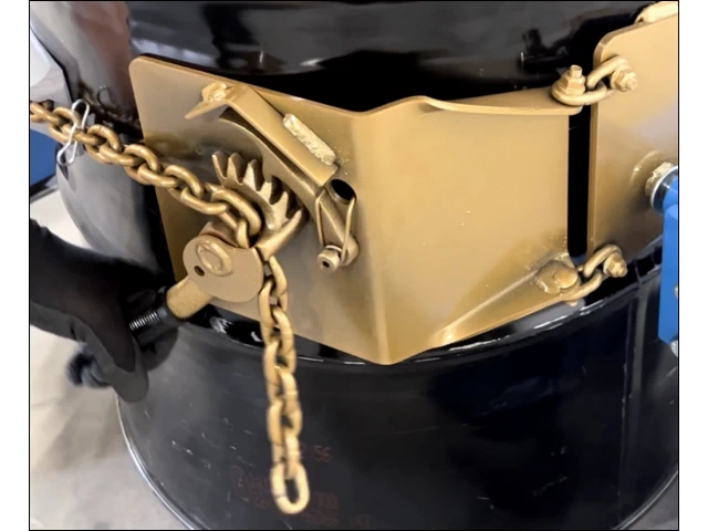 Secure drum with cinch chain and ratchet