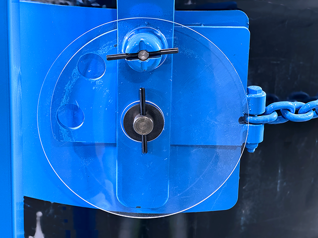 Tilt Locks with Polycarbonate Guard