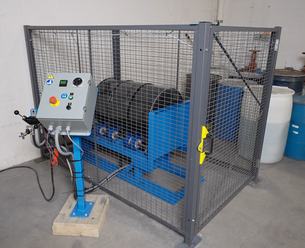 Drum Rollers: A Safer, Cleaner Way to Mix Closed Drums | Morse Manufacturing